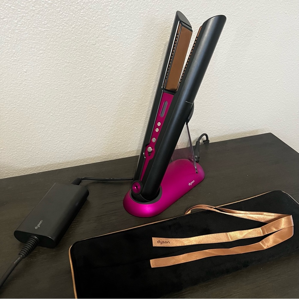 Dyson Corrale Straightener in Fuchsia/Black Nickel